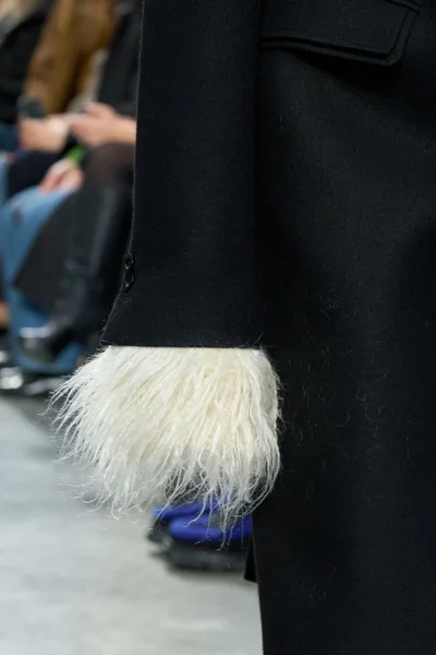 Look 211